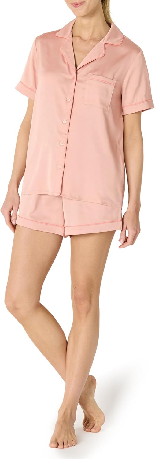 Detalle de Amazon Essentials Women's Satin Short Sleeve Button-Down Top and Short Sleepwear Set