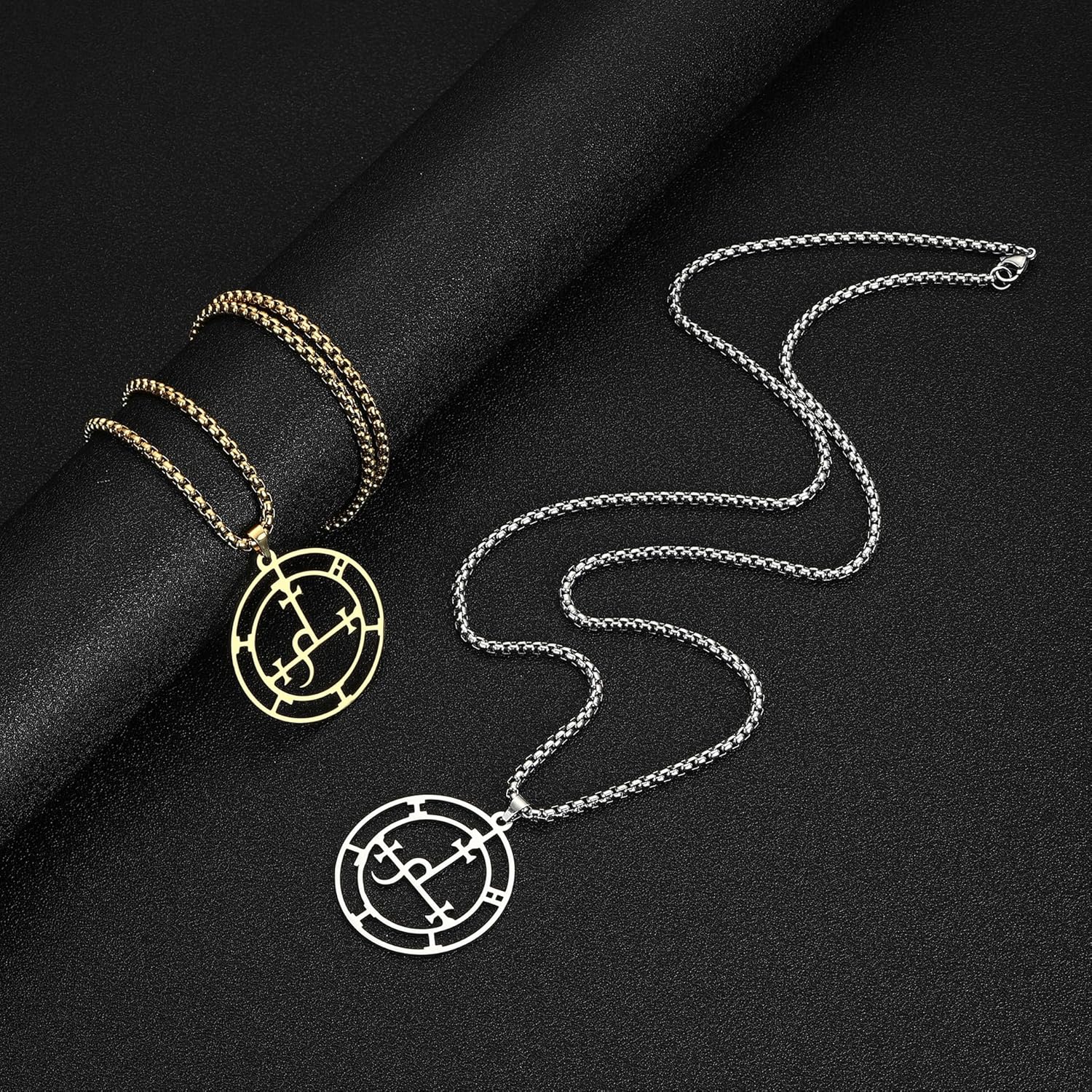 Thumbnail 4 de VASSAGO Sigil of Lilith Necklace – Lilith Sigil Hecate Pendant in Stainless Steel
