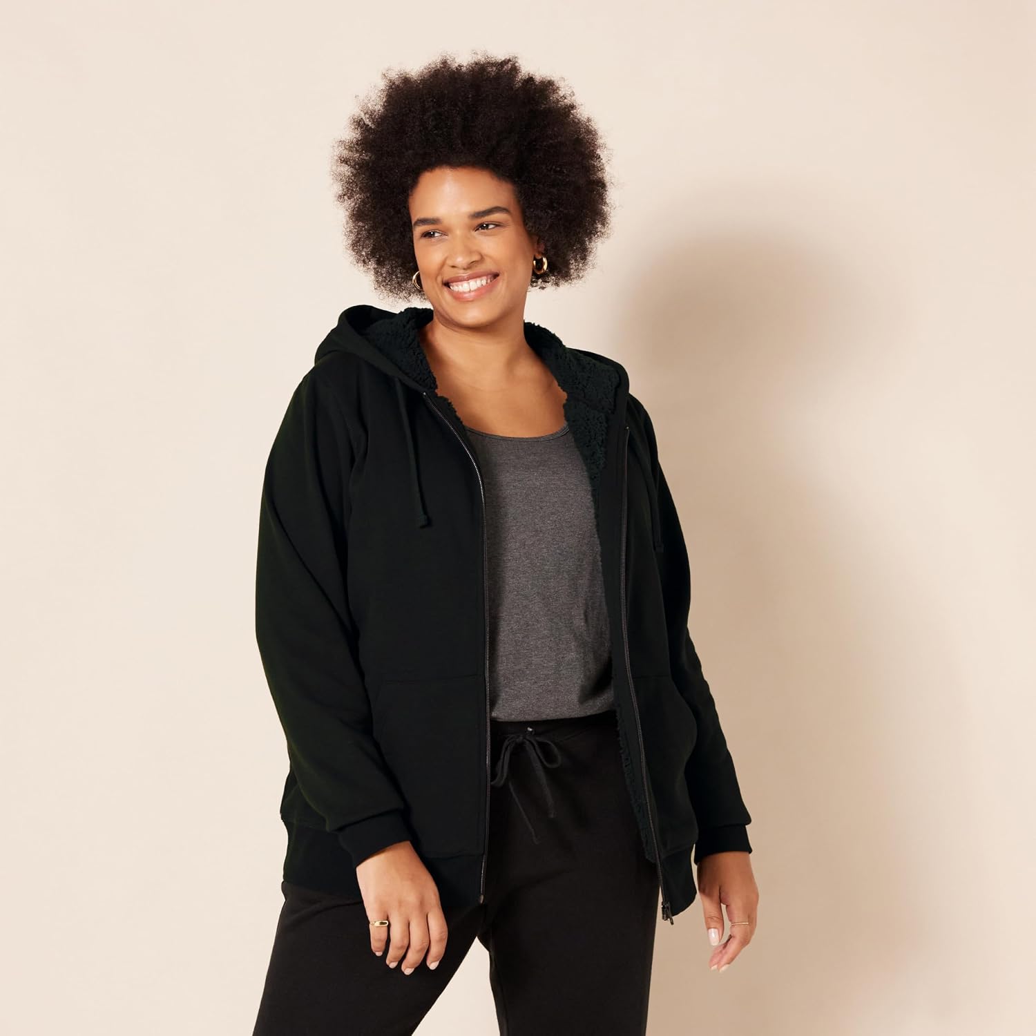 Detalle 2 de Amazon Essentials Women's Sherpa-Lined Fleece Full-Zip Hooded Jacket with Drawstring (Plus Size)