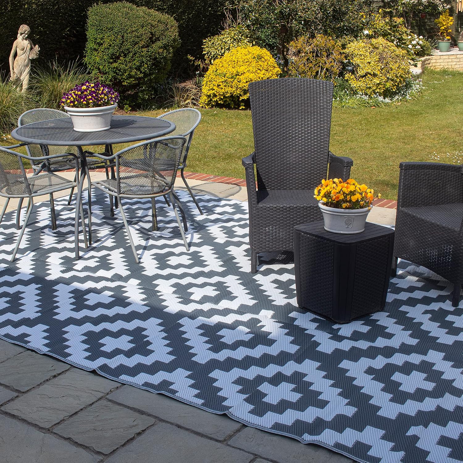 Detalle de Valiant Outdoor XL Waterproof Rug for Garden, Patio and Decking - Geometric Grey (3.6m x 2.7m)