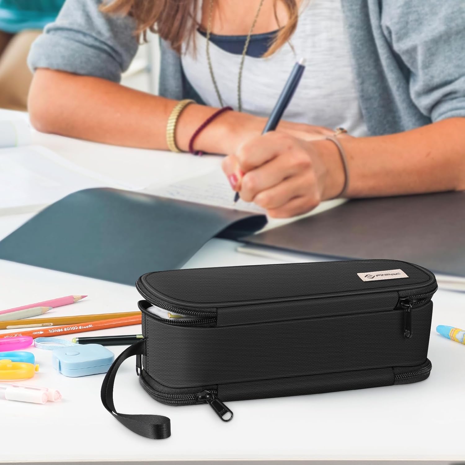 Thumbnail 6 de FINPAC Federmäppchen Federtasche mit 3 Fächern – große Kapazität für Schule & Büro (Schwarz)