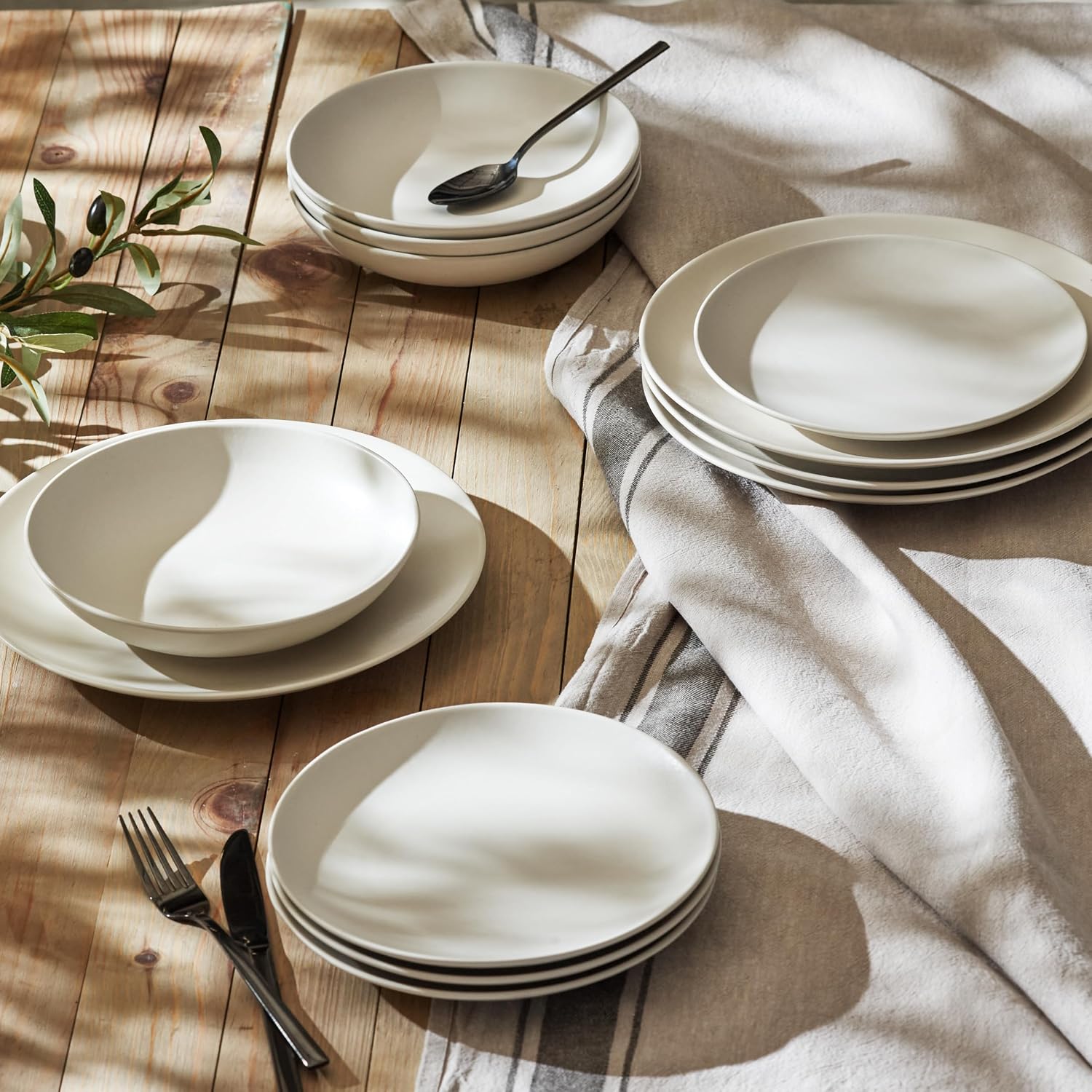 Detalle de Porto by Stone Lain Stoneware Dinnerware Set