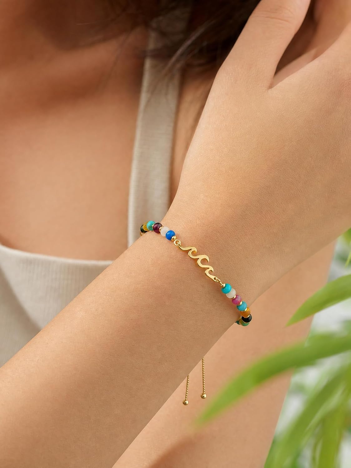 Detalle 2 de DIFTIDDY Wave Bracelet, Gold-Plated Copper