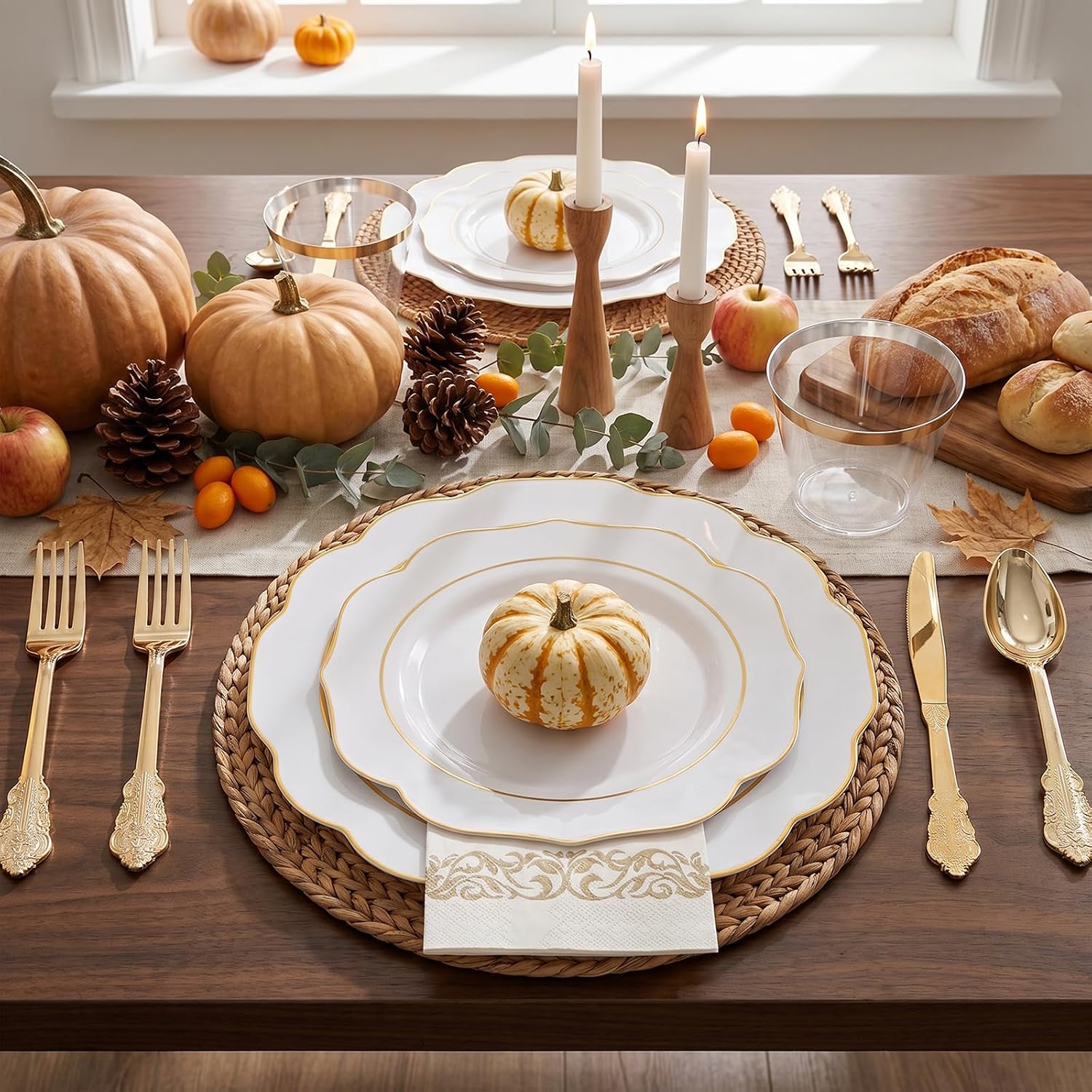 Detalle 2 de NOCCUR 175-Piece White and Gold Plastic Dinnerware Set with Flower-Shaped Plates