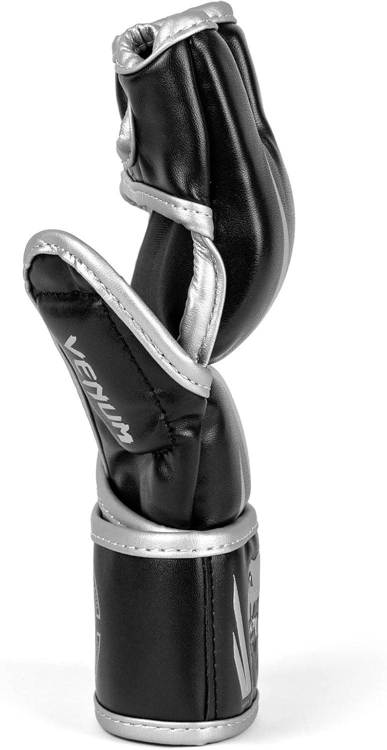 Detalle 2 de Venum MMA Gloves Challenger 2.0