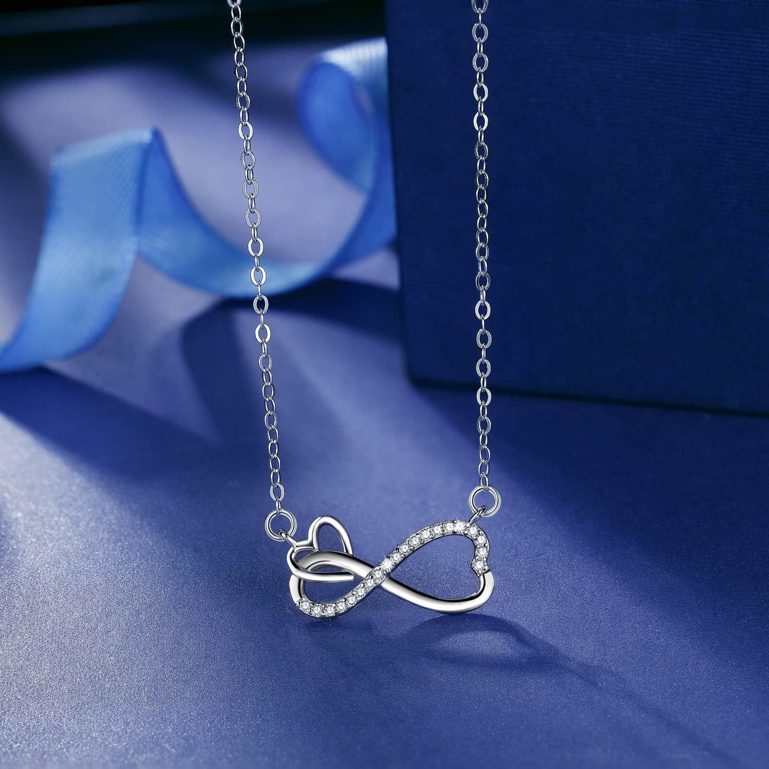 Detalle 2 de Viwind Damen Halskette aus 925 Sterling Silber mit Infinity- und Herz-Anhänger