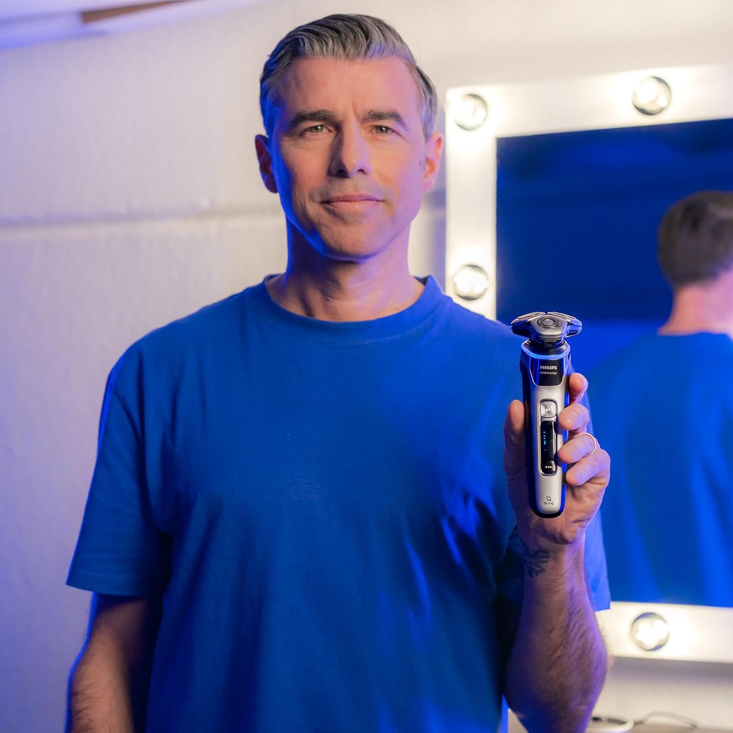 Thumbnail 2 de Philips Shaver i9000 Prestige XP9205/30 Wet & Dry con Skin IQ e Lift & Cut