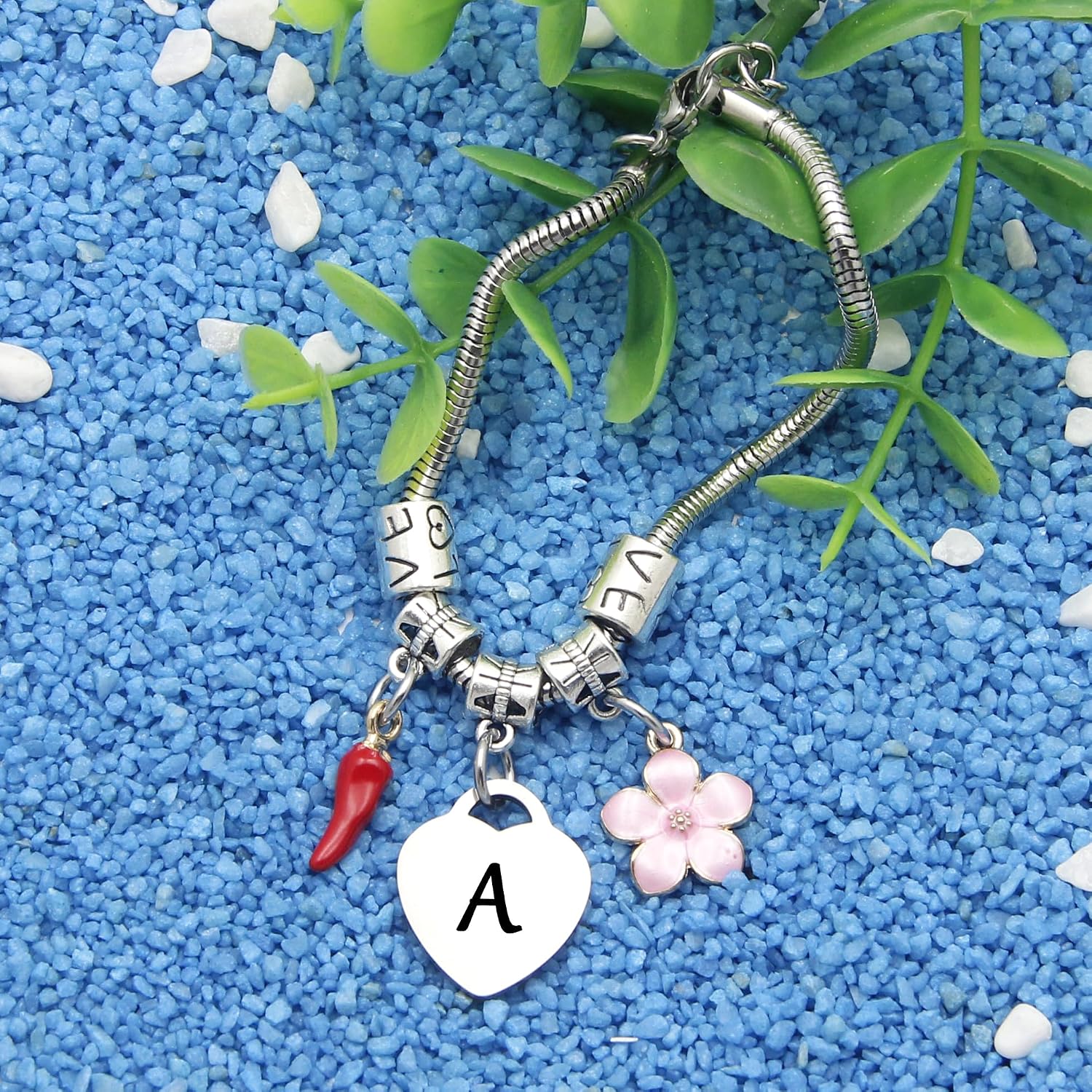 Detalle de GUOYU Bracciale con Lettera Iniziale – Braccialetto Donna con Lettera A–Z, Regalo per Dicembre e Compleanno