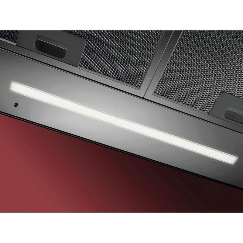 Detalle de Campana extractora AEG GB67D61HL Recirculación 60 cm con control táctil y función Booster