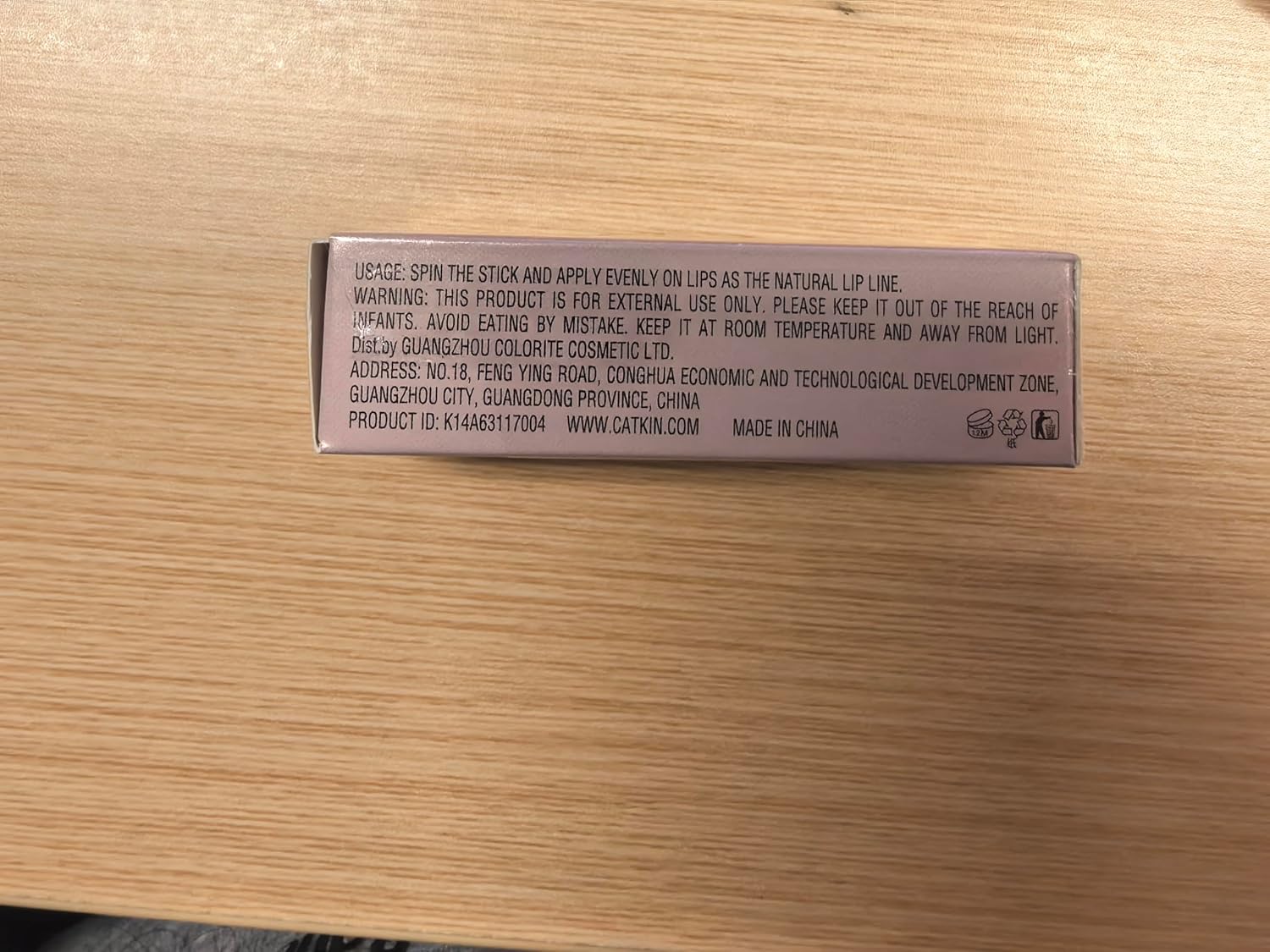 Detalle 2 de CATKIN Lip Balm Tinted Color Changing Lipstick (C04 Rainbow) Ultra Hydrating Lip Moisturizer