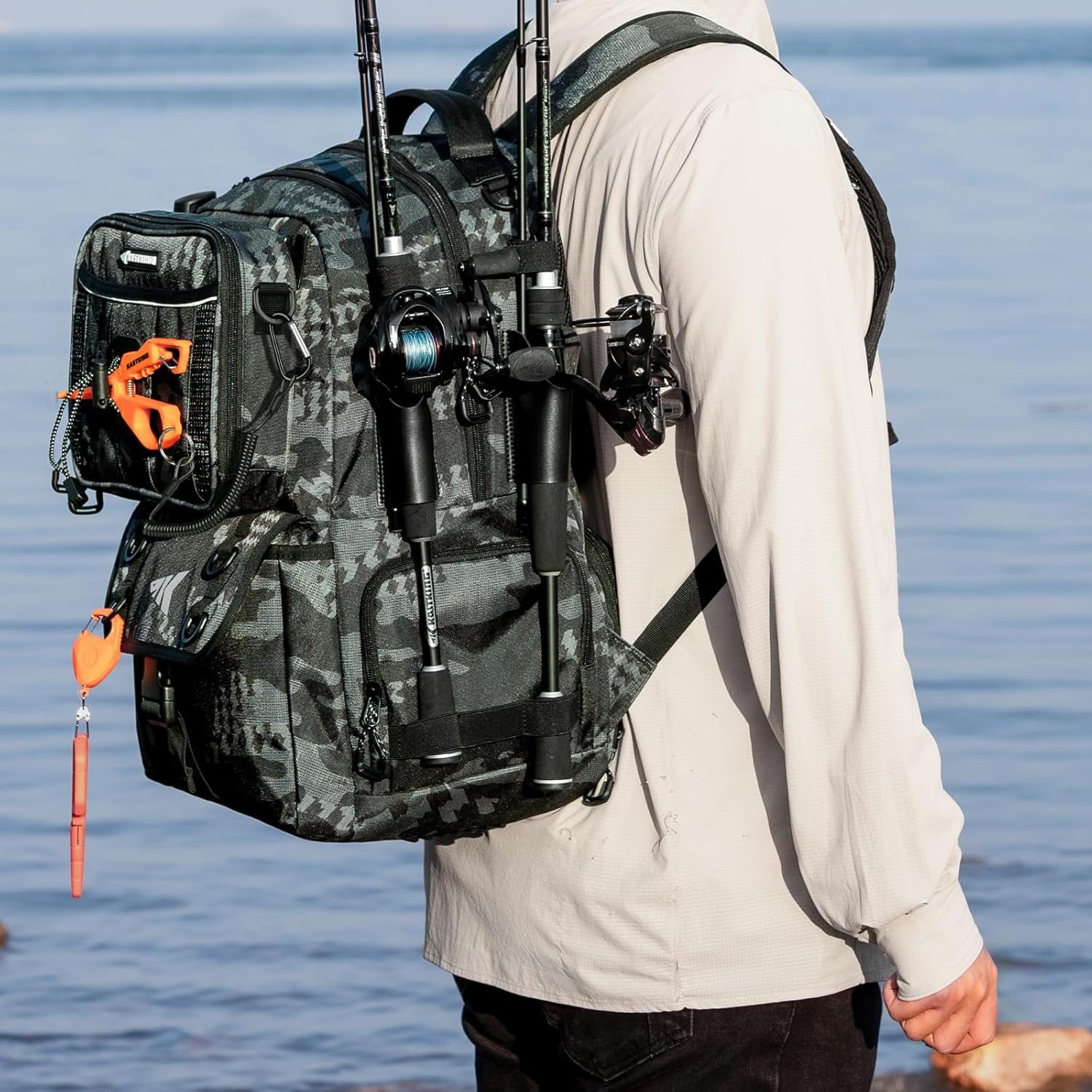 Thumbnail 1 de KastKing BaitSpace 50L Fishing Tackle Backpack with Removable Bait Binder and 2 Rod Holders