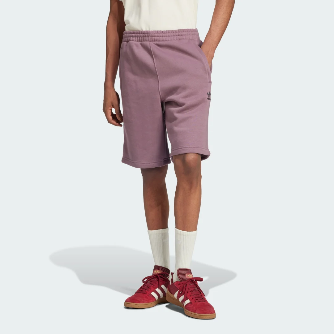Detalle de Pantalón corto Essentials Trefoil de Adidas – color violeta