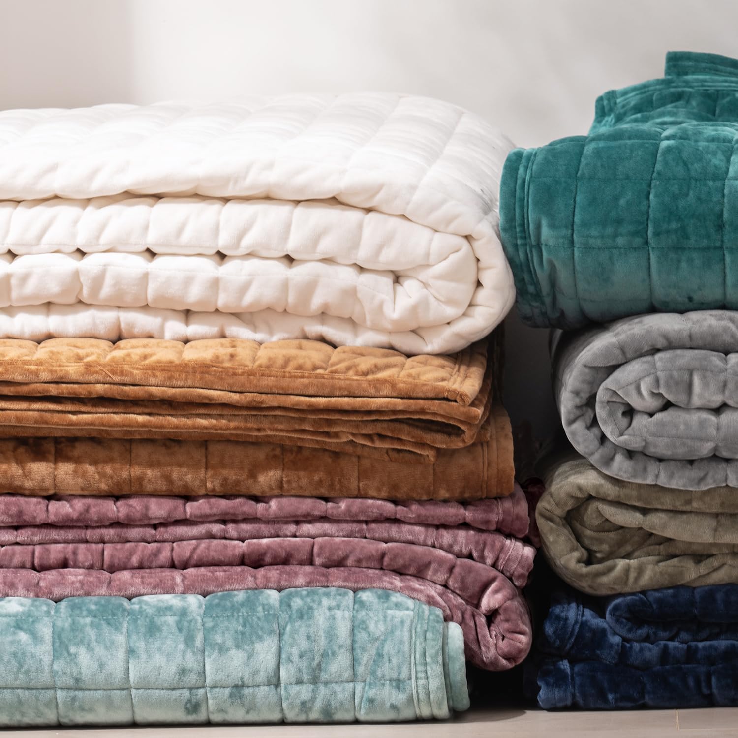 Thumbnail 6 de RECYCO Luxury Velvet Quilt Set (Twin/Twin XL) in Aqua Green with Matching Pillow Sham