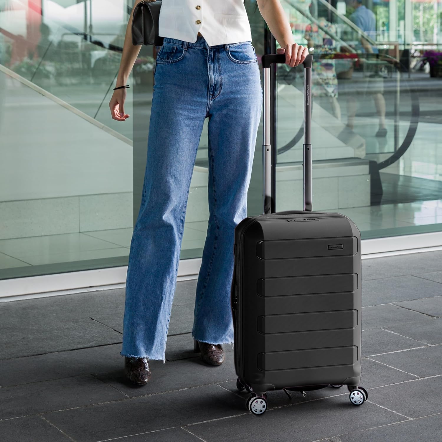 Detalle de Pagosa Hardshell Expandable Luggage 26-inch