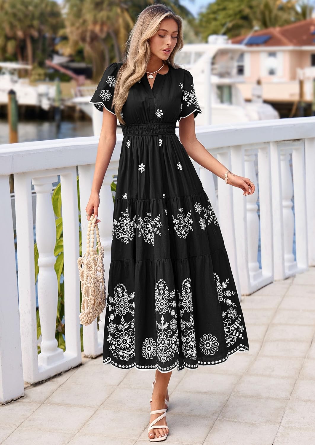 Detalle de PRETTYGARDEN Summer Boho Maxi Dress for Women (2026) with Floral Print, V-Neck, Pockets