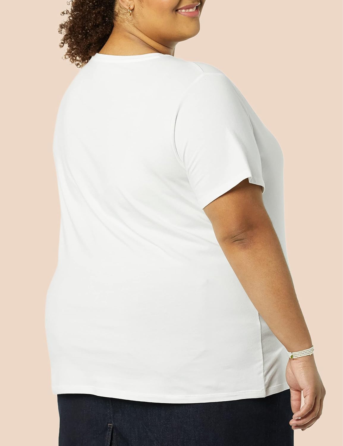 Thumbnail 2 de T-Shirt Amazon Essentials con scollo a V e maniche corte, taglie forti donna (confezioni multiple)
