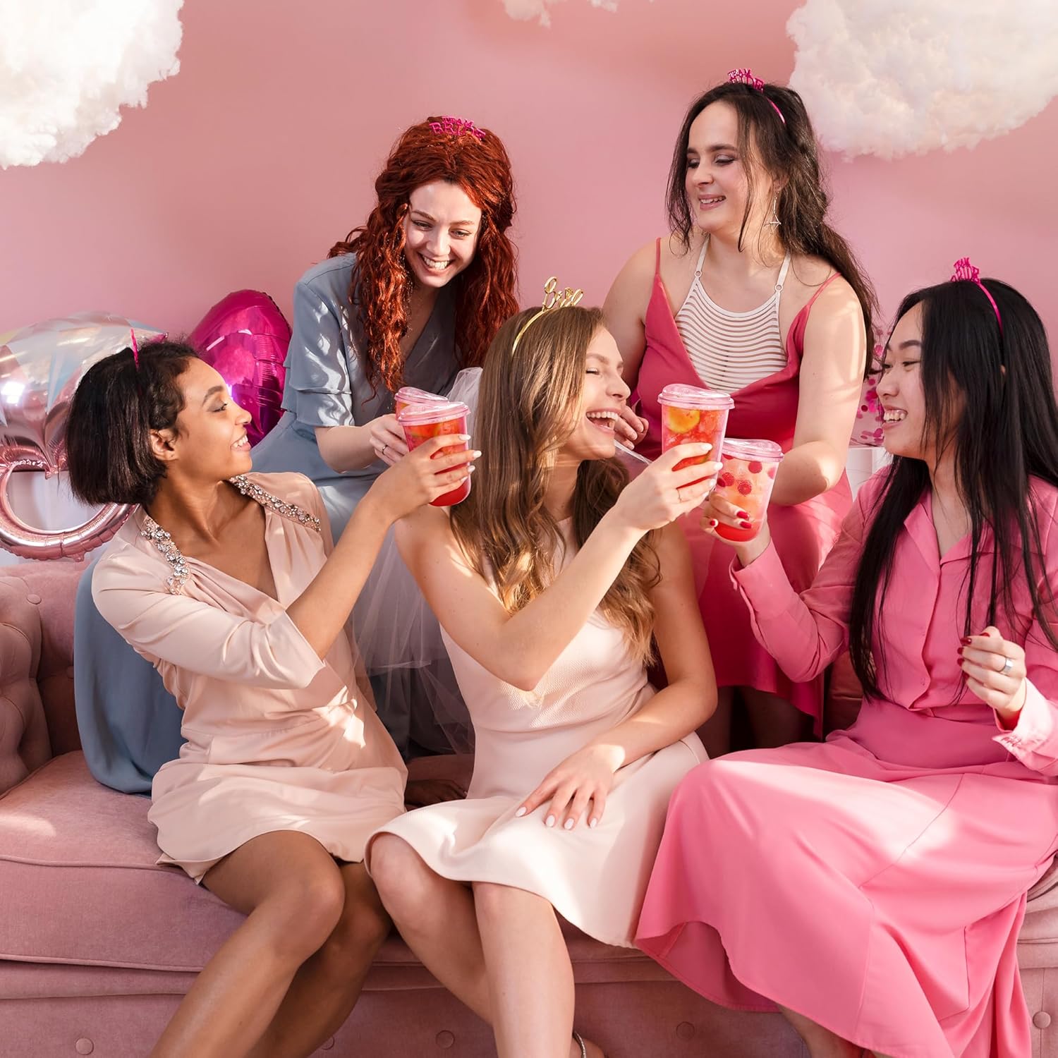 Detalle de KesaPlan 50 Pack 16 oz Pink Plastic Party Cups with Sip Lids
