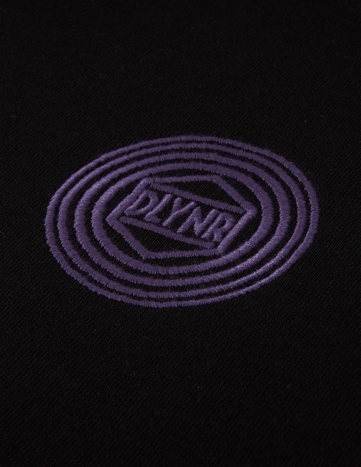 Detalle 2 de Dolly Noire Pokémon Felpa MewTwo, Nero - Unisex, Cotone felpa con ricami – Collezione ufficiale