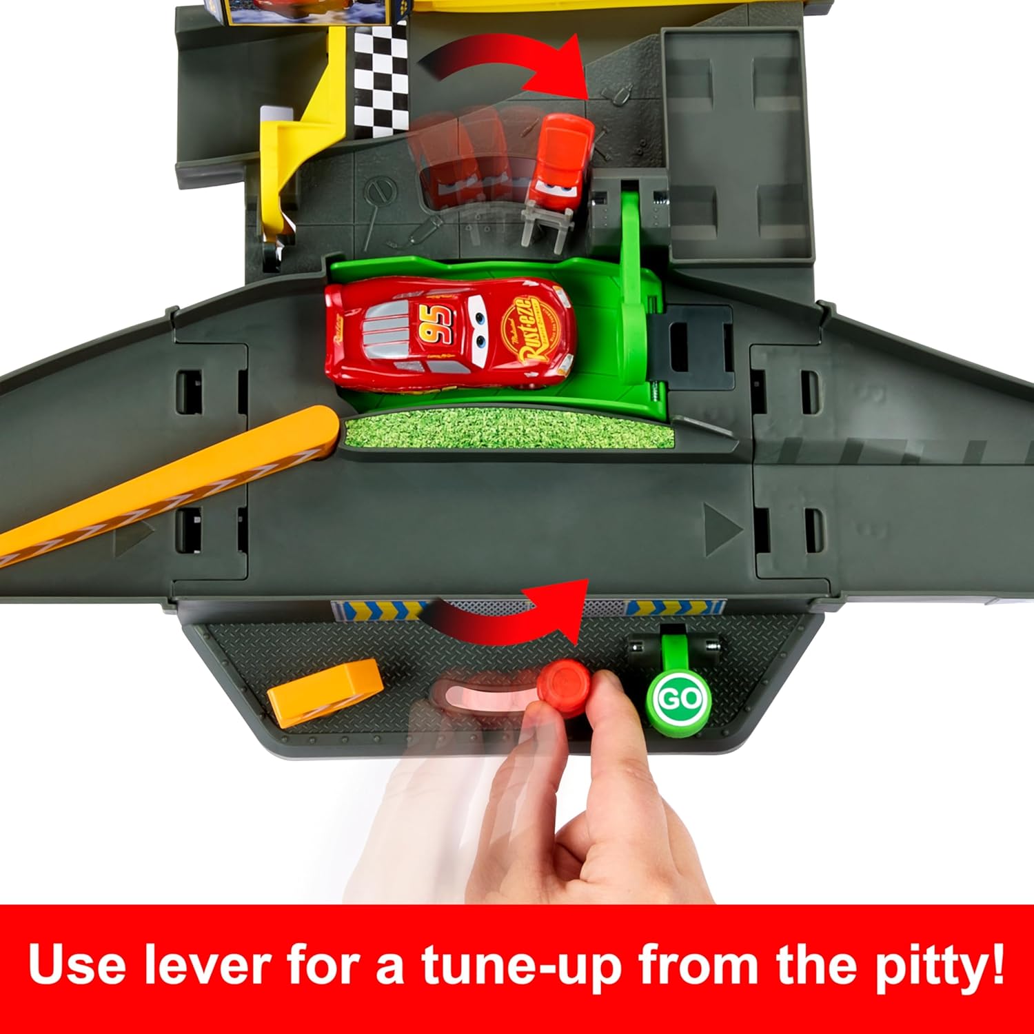 Detalle 2 de Mattel Disney Pixar Cars Piston Cup Action Speedway Track Set with 1:55 Lightning McQueen Die-Cast (Amazon Exclusive)