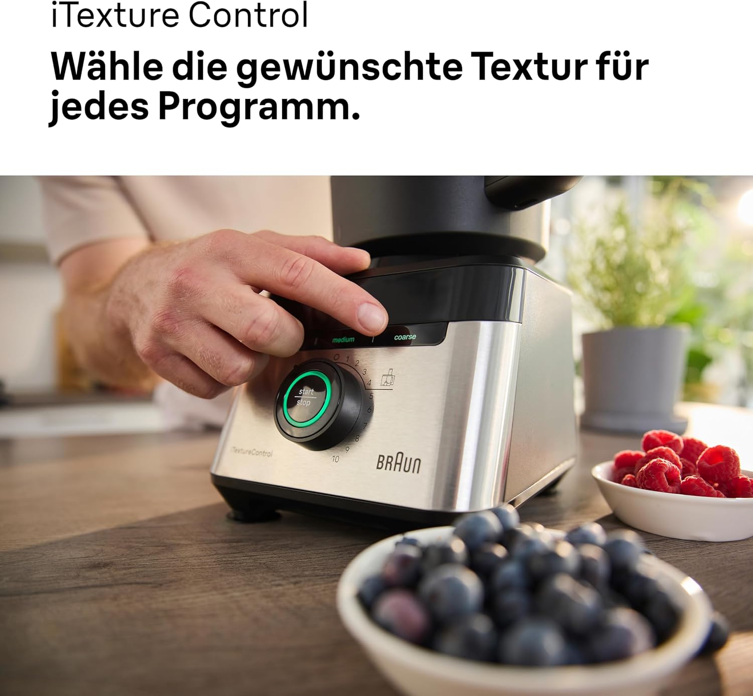 Detalle de Braun PowerBlend 7: Hochleistungs-Standmixer mit TriAction-Mixbehälter und 600 ml To-Go-Becher