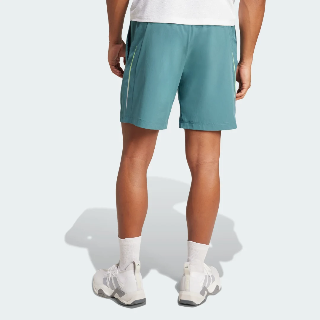 Thumbnail 1 de Pantalón corto Tech Apparel de Adidas: cómodo y versátil para entrenos en verde