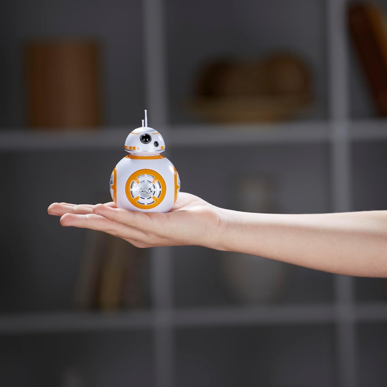 Thumbnail 5 de Bop It! Game Star Wars BB-8 Edition – Interactive Electronic Party Game for Kids (Amazon Exclusive)