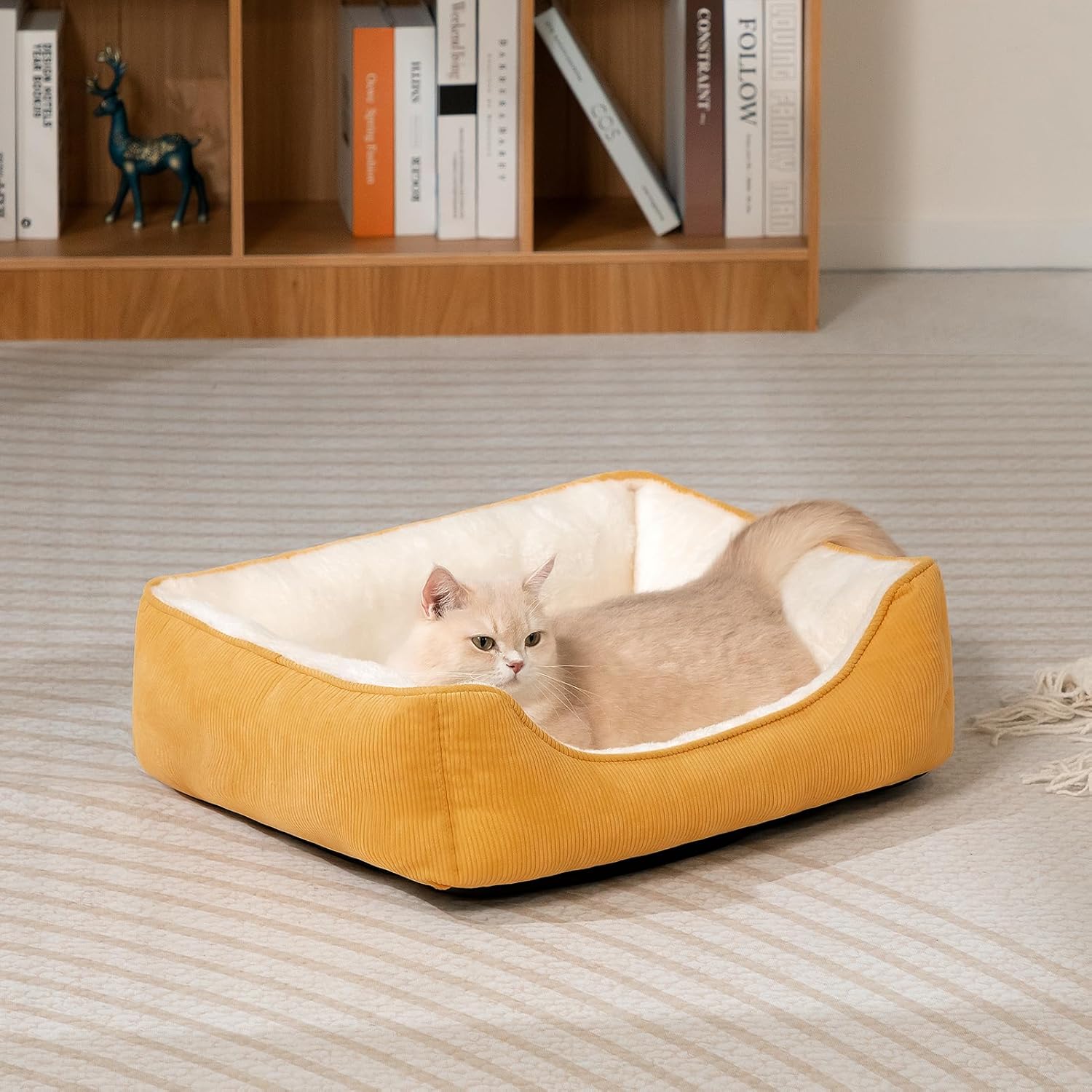 Thumbnail 2 de Hollypet Cat Bed Small Dog Bed for Cats and Puppies – Soft Breathable Cushion, Yellow (50 x 45 x 15 cm)