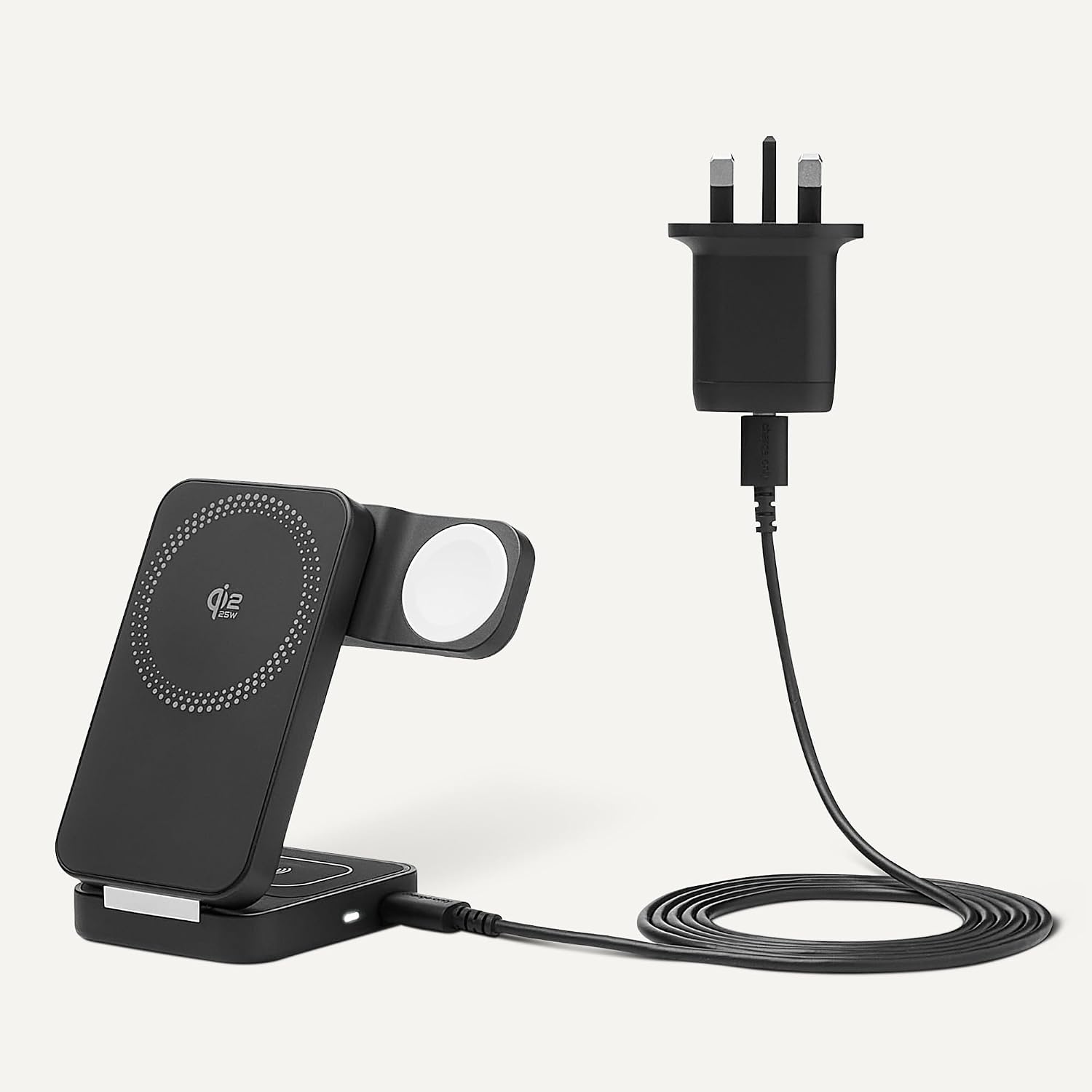 Detalle de Amazon Basics 25W Qi2.2 3-in-1 Wireless Charging Station with Foldable Stand (MagSafe Compatible) for iPhone, Apple Watch and AirPods