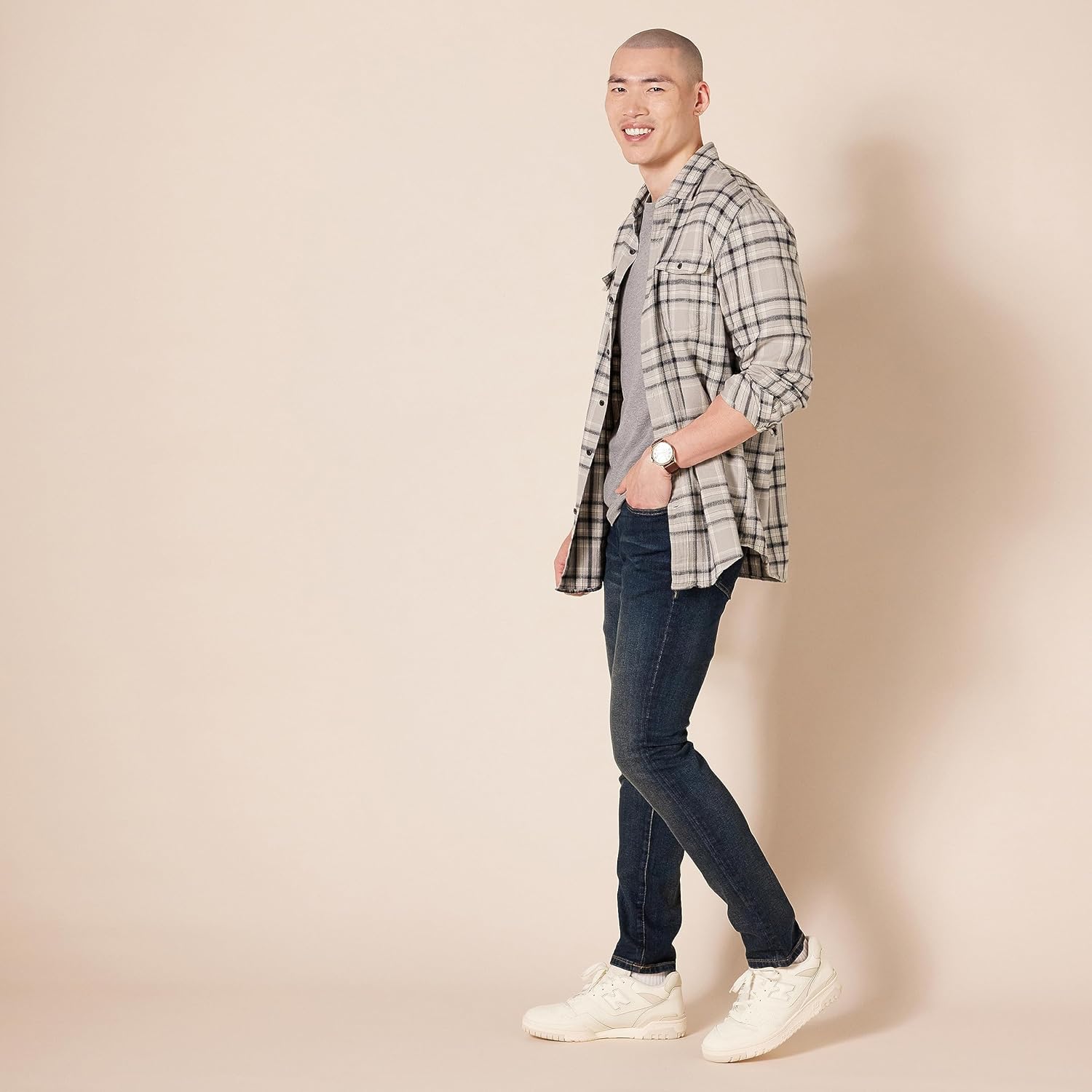 Thumbnail 2 de Amazon Essentials Herren Stretchjeans in Skinny-Passform – Auslauffarben