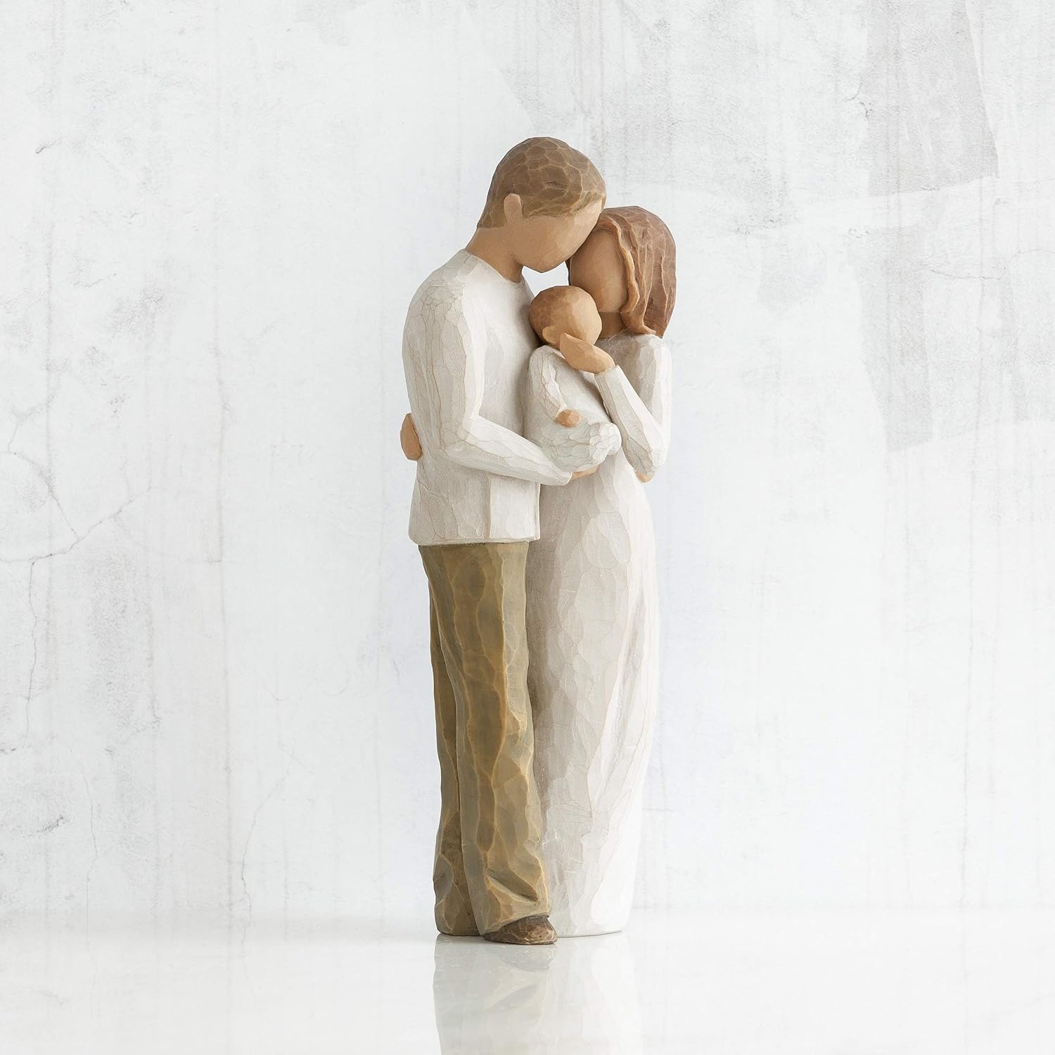 Detalle de Willow Tree Our Gift beeldje, handbeschilderd en 21,5 cm hoog