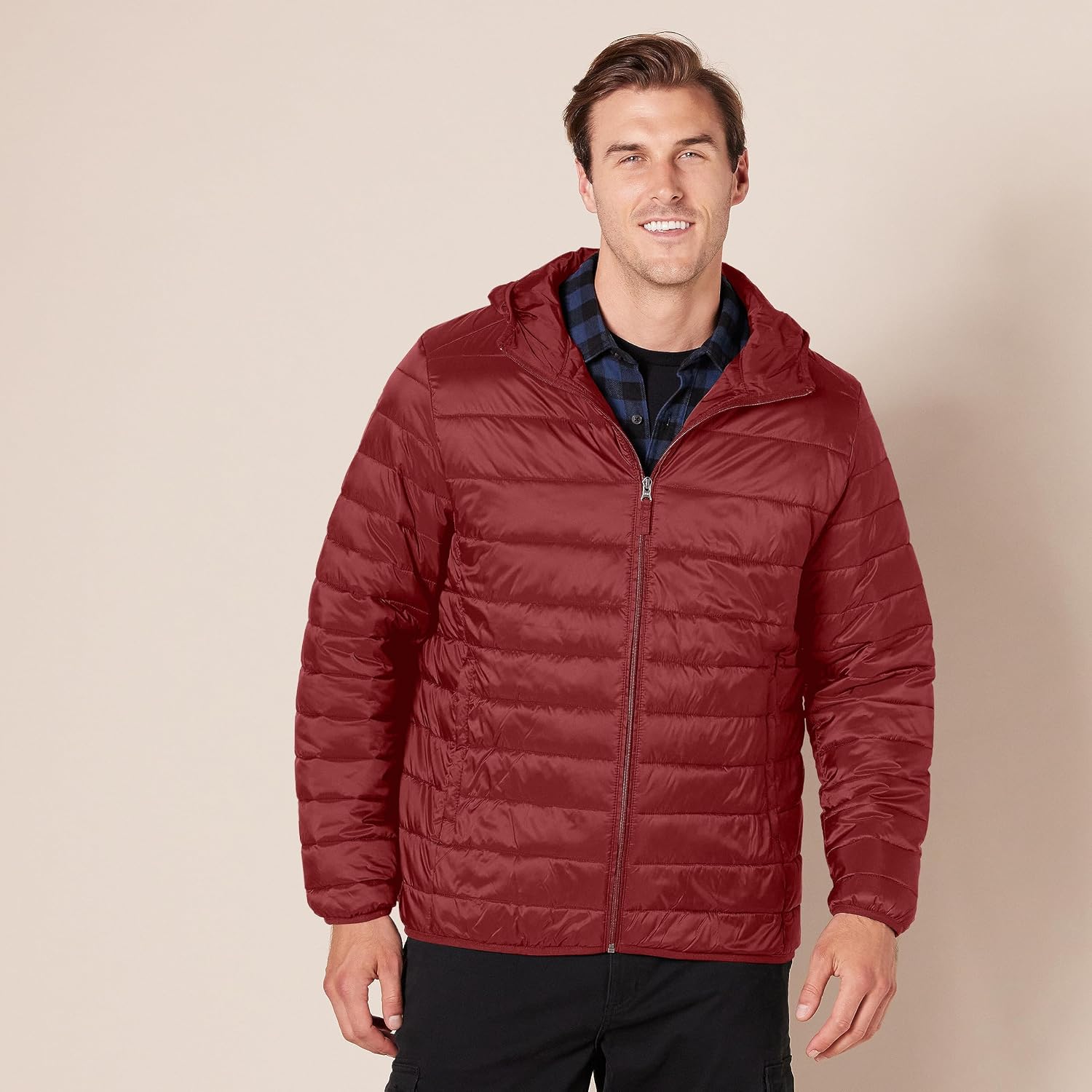 Thumbnail 4 de Amazon Essentials Packable Hooded Puffer Jacket
