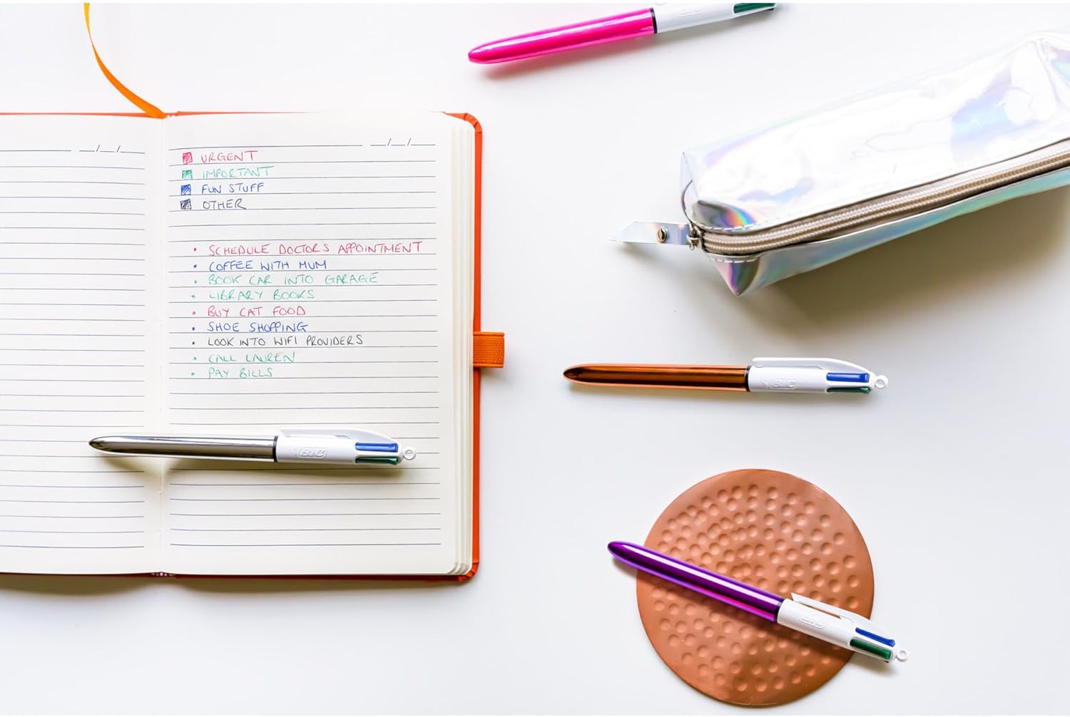 Thumbnail 4 de BIC 4 Colours Shine: Pack of 3 Multicolour Metallic Retractable Ballpoint Pens
