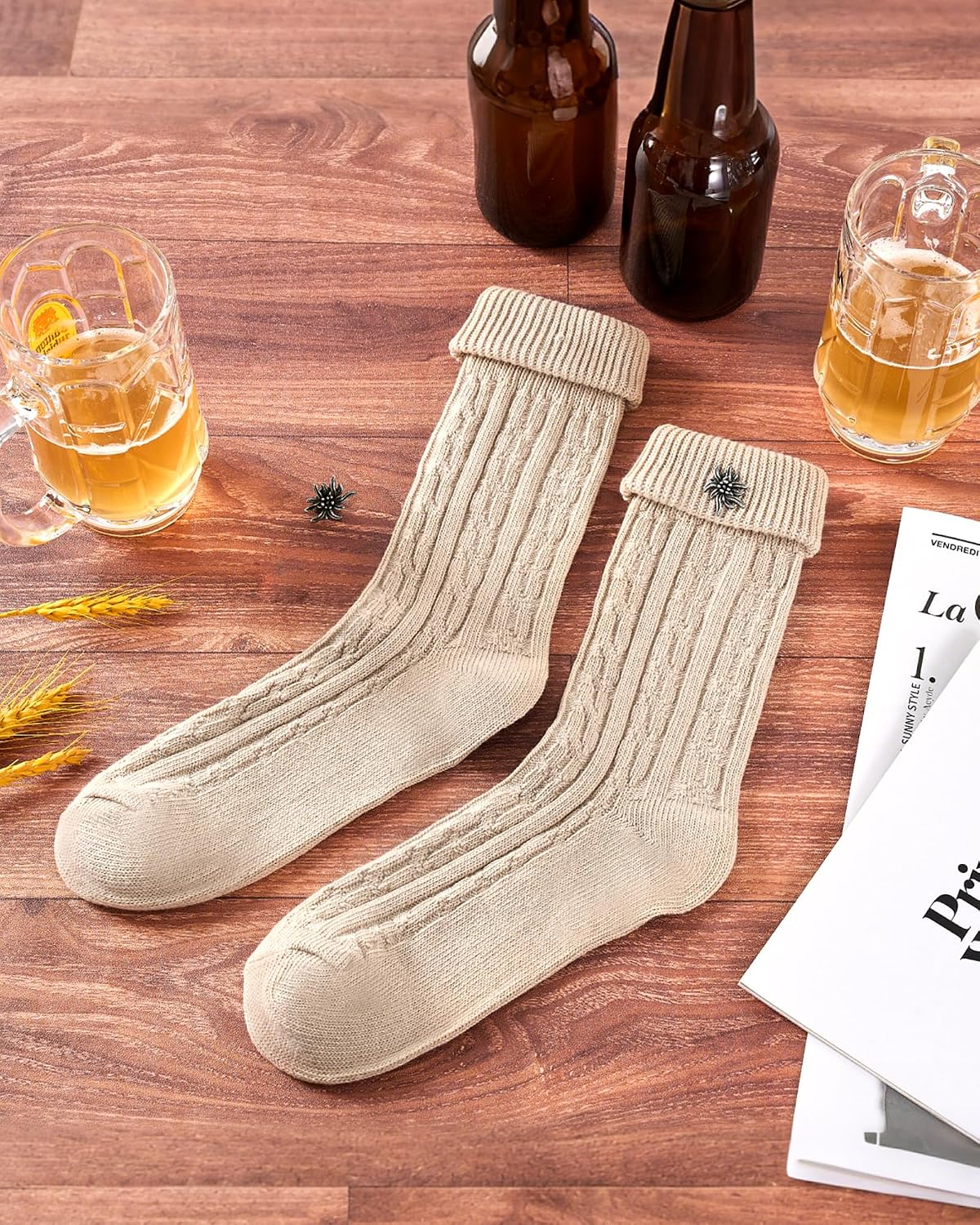 Detalle de Effeeet Kurze Trachtensocken für Herren & Damen – 1 Paar mit Edelweiß-Anstecker