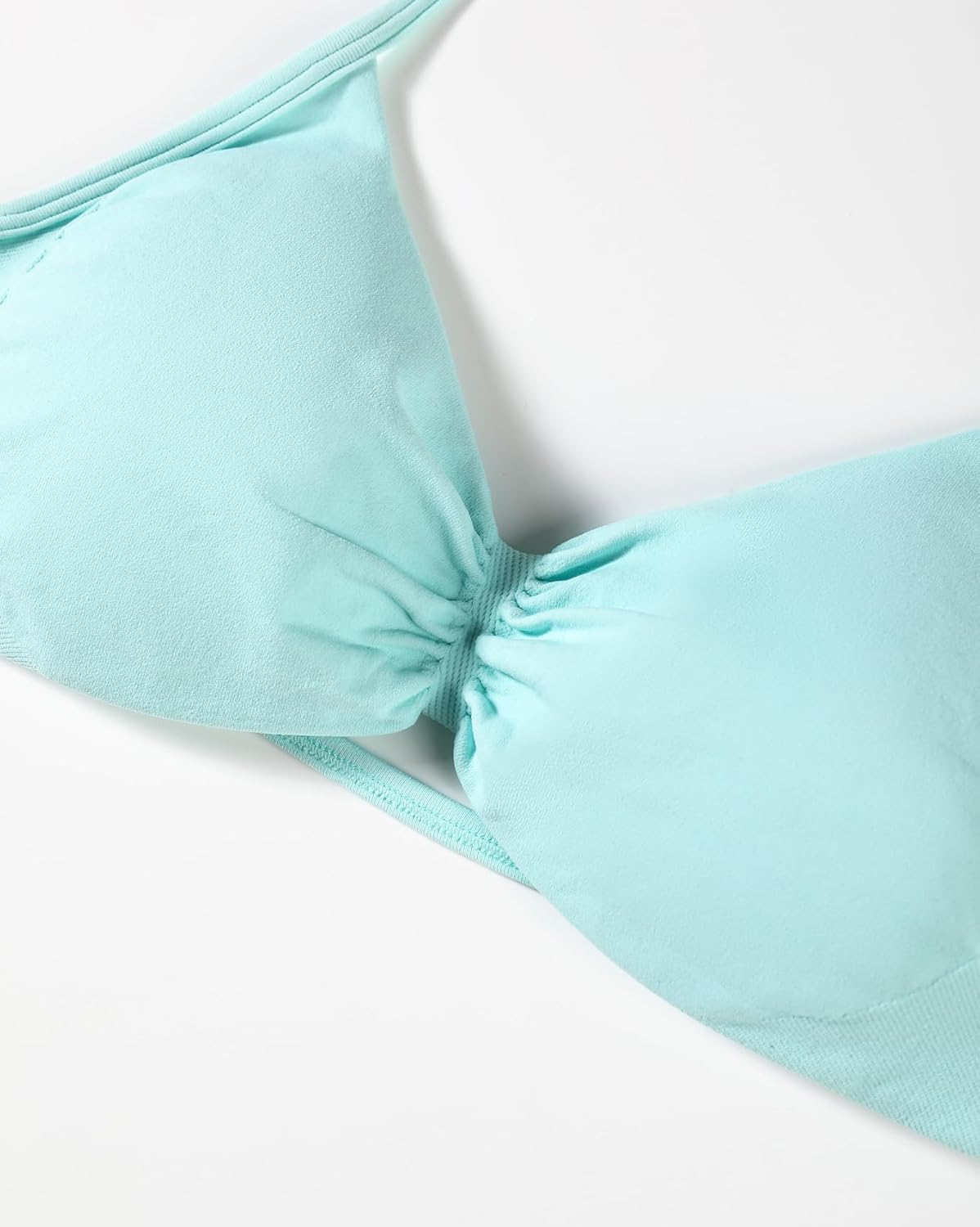 Detalle de AUROLA Influence Strappy Bra: Backless, Removable Cups, Low-to-Medium Impact Workout