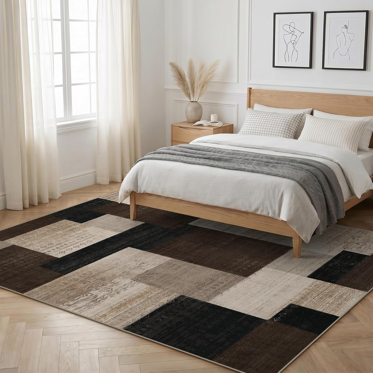 Detalle de Hroza 5' x 7' Washable Area Rug, Brown Geometric Faux Wool, Low Pile