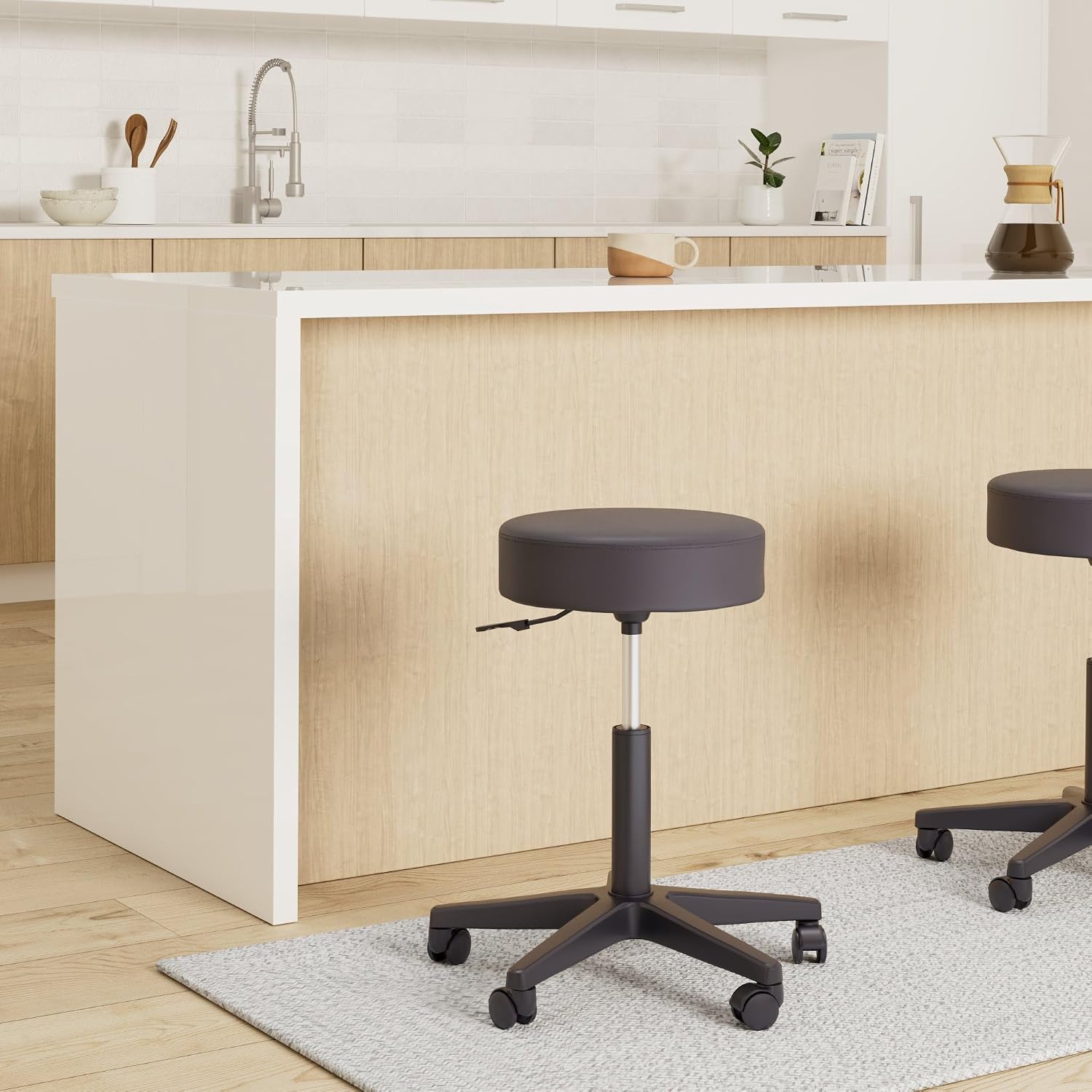 Detalle 2 de TRESKO Rollhocker höhenverstellbar 47-60 cm