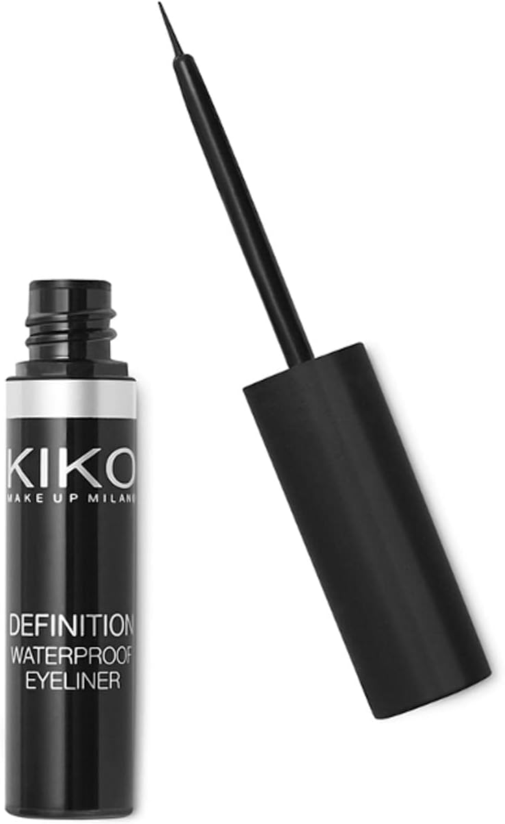 Detalle 2 de KIKO Milano Definition Eyeliner | Lápiz líquido resistente al agua 💧