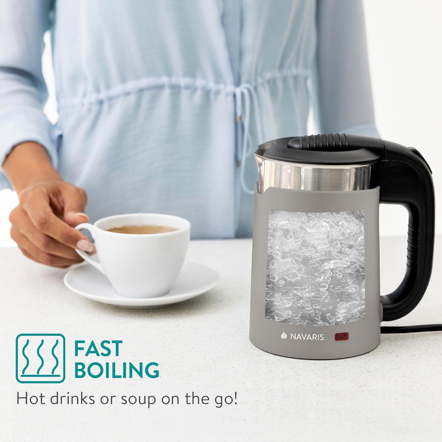 Thumbnail 3 de Navaris Compact Electric Travel Jug (0.5L) Dual Wall Kettle with Boil Dry Protection – 1100W Grey