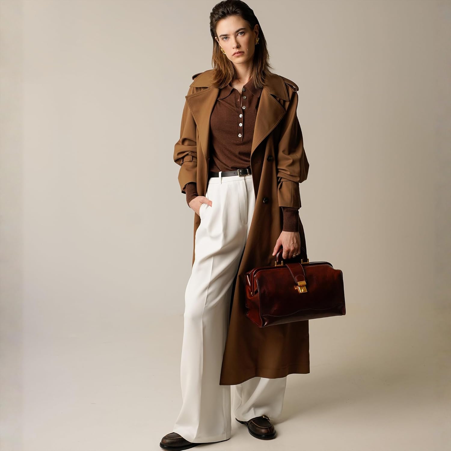 Detalle de Time Resistance Leather Doctor Bag – Vintage-Style Leather Briefcase for Men and Women