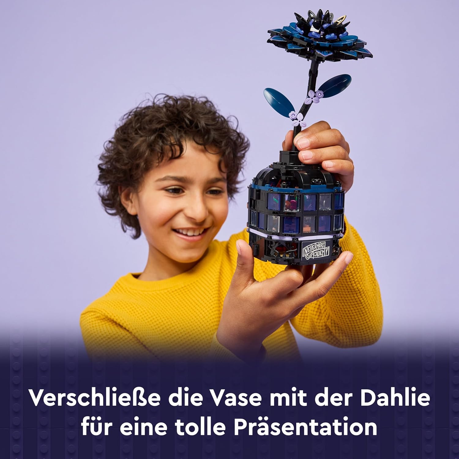 Thumbnail 6 de LEGO Wednesday Schwarze Dahlie 76784 – Detektiv-Set zum Bauen und Ausstellen