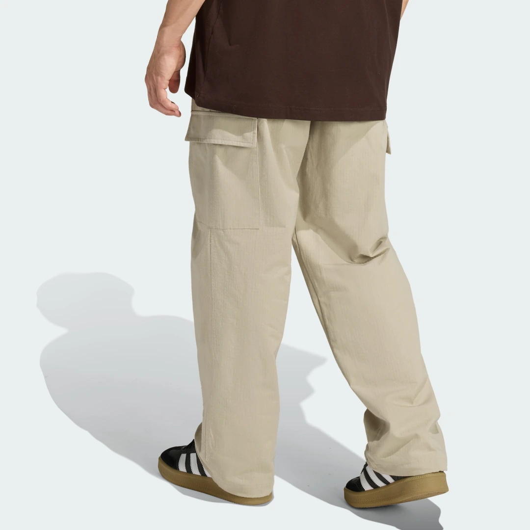 Thumbnail 1 de Pantalón técnico Trefoil Essentials de Adidas — Beige