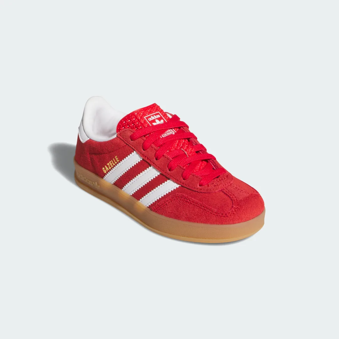 Detalle 2 de Zapatilla Gazelle Indoor de Adidas (Rojo) – Versátil y con estilo para interiores