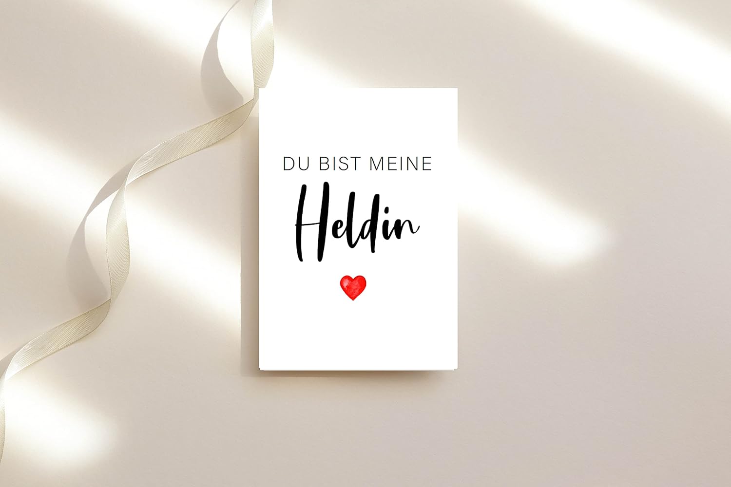 Thumbnail 2 de The Life Barn Postkarte mit Umschlag: Du bist meine Heldin – Dankeskarte für Pflegerinnen und Betreuerinnen