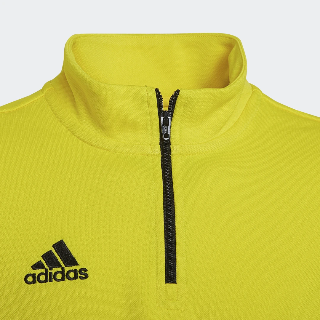Detalle de Sudadera entrenamiento Entrada 22 de Adidas: útil para entrenos y descanso en color Amarillo