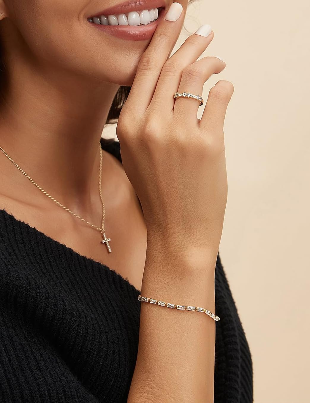 Detalle 2 de Titaniumcentral Tennisarmband für Damen – Goldfarbene Baguette-Zirkonia , 14K vergoldet