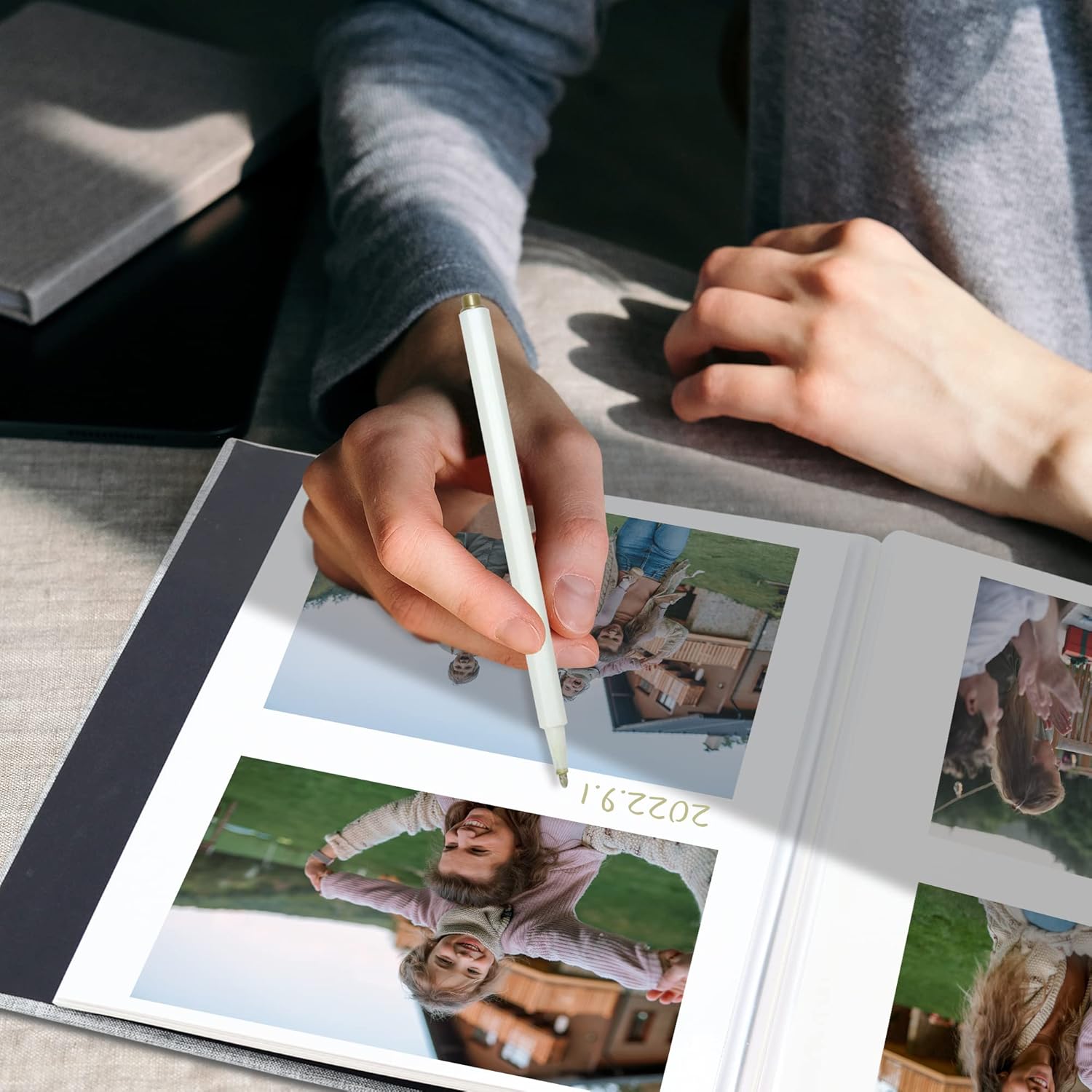 Thumbnail 4 de Vienrose Fotoalbum 28×27 cm 40 weiße Seiten 📷
