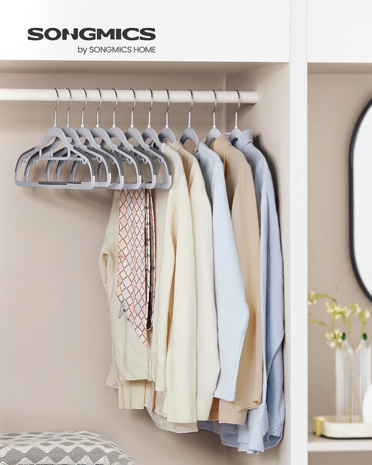 Detalle de SONGMICS Breanna Collection CRP20G50 Plastic Coat Hangers, 50-Pack, Slim Non-Slip