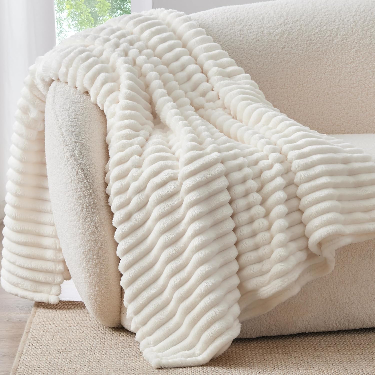 Detalle 2 de BEDELITE Fluffy Fleece Throw Blanket 1.2m 🛋