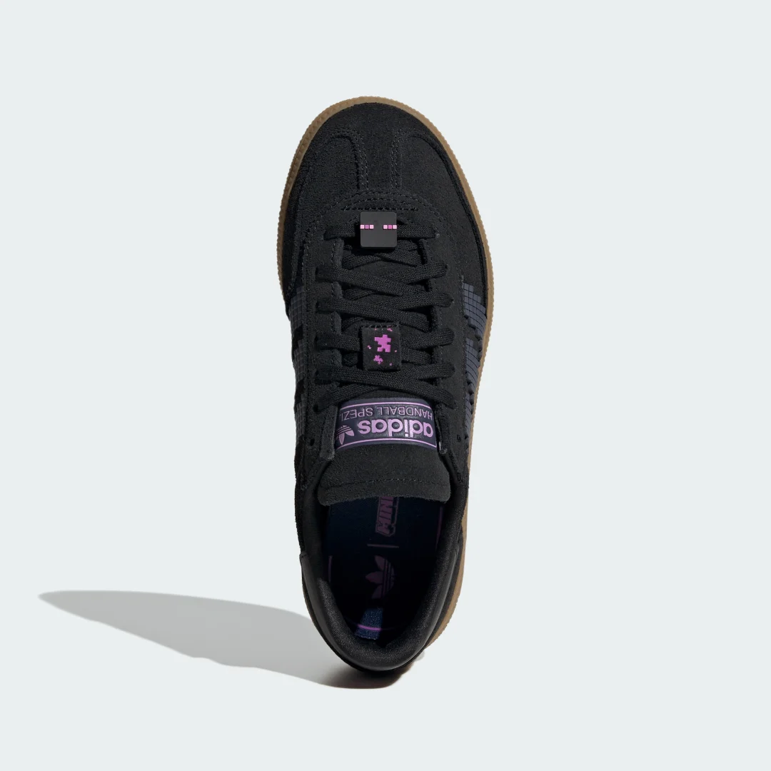 Detalle 2 de Adidas Handball Spezial x Minecraft: zapatilla negra para aficionados al handball