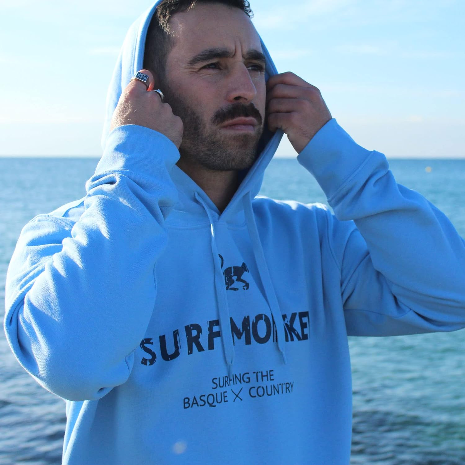 Detalle 2 de Surf Monkey Hoodie Felpa ecologica GOTS